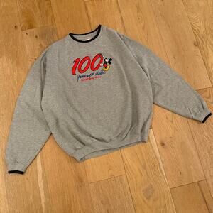 Vintage 2001 Walt Disney World 100 Years of Magic Embroidered Sweatshirt –  L